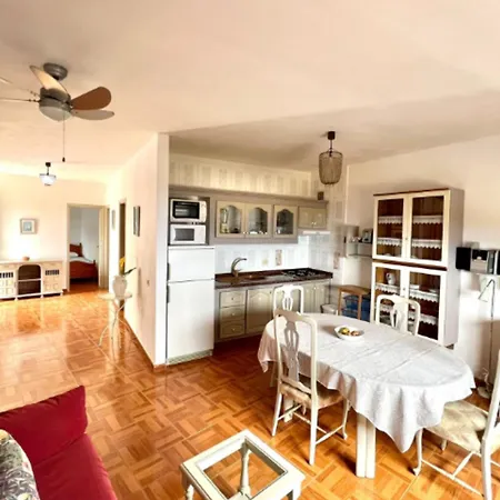 Hermosa Casa Con 2 * Timijiraque