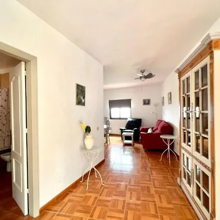 Hermosa Casa Con 2