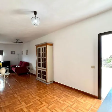 Hermosa Casa Con 2 *